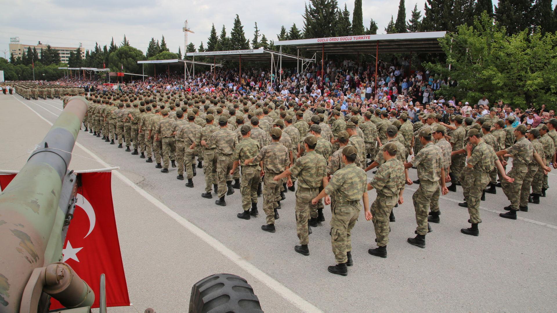 askerlikte teslim günü ne yapılır